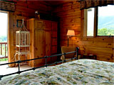 Lodge On Iron Mountain - Green Bedroom