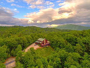 Lodge On Iron Mountain